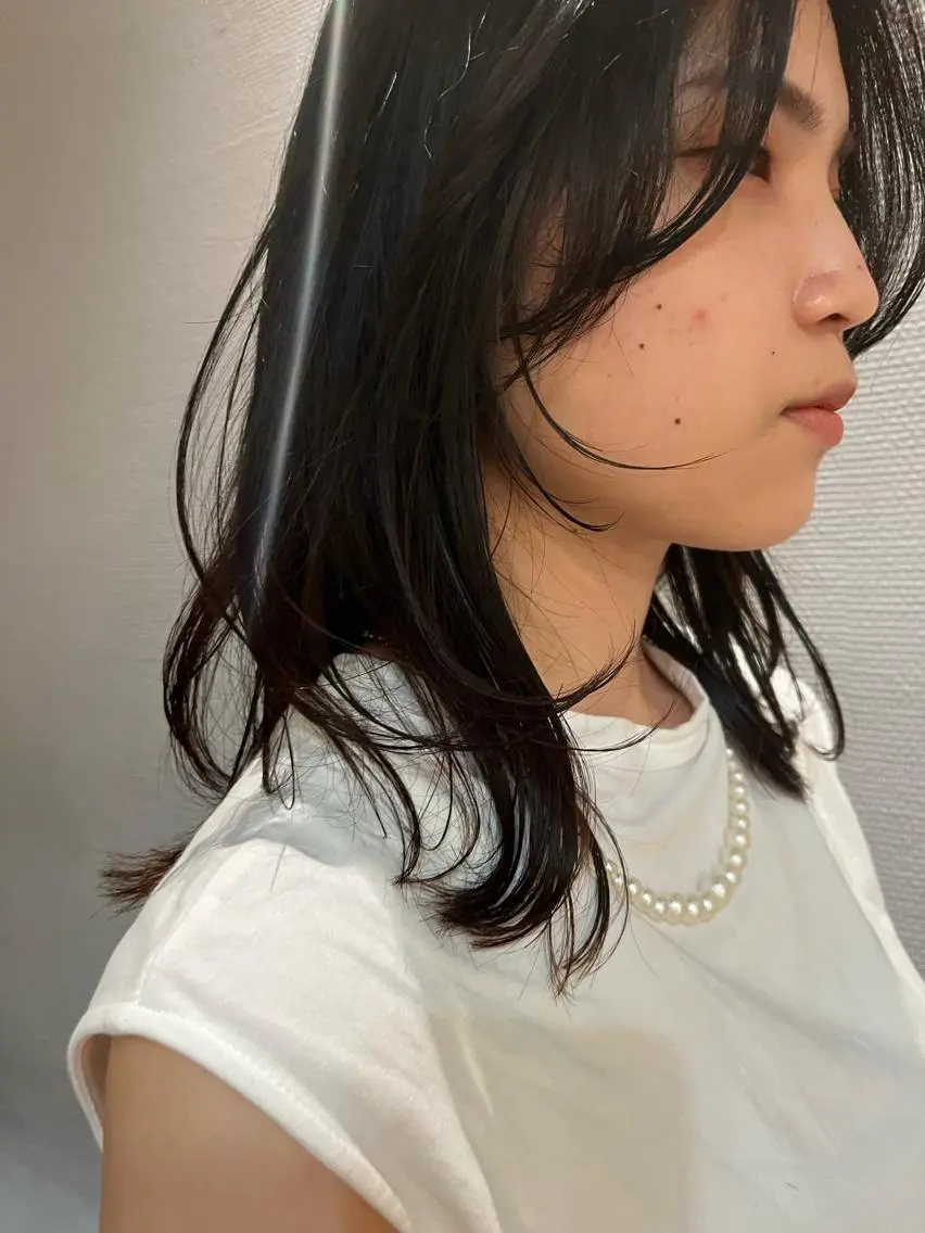 ミディアム レイヤーカット かわい りほのヘアスタイル