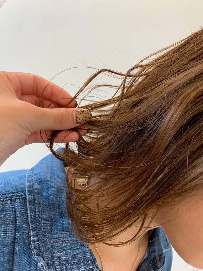 ミディアム 顔まわりカット✄ ベージュカラー🧸のヘアスタイル