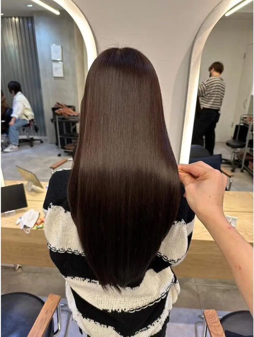 ロング 顔まわりレイヤー 髪質改善 韓国風ヘア レイヤーカット 似合わせカット カット 縮毛矯正 髪質改善🇰🇷レイ ヤーカット/艶透明髪のヘアスタイル