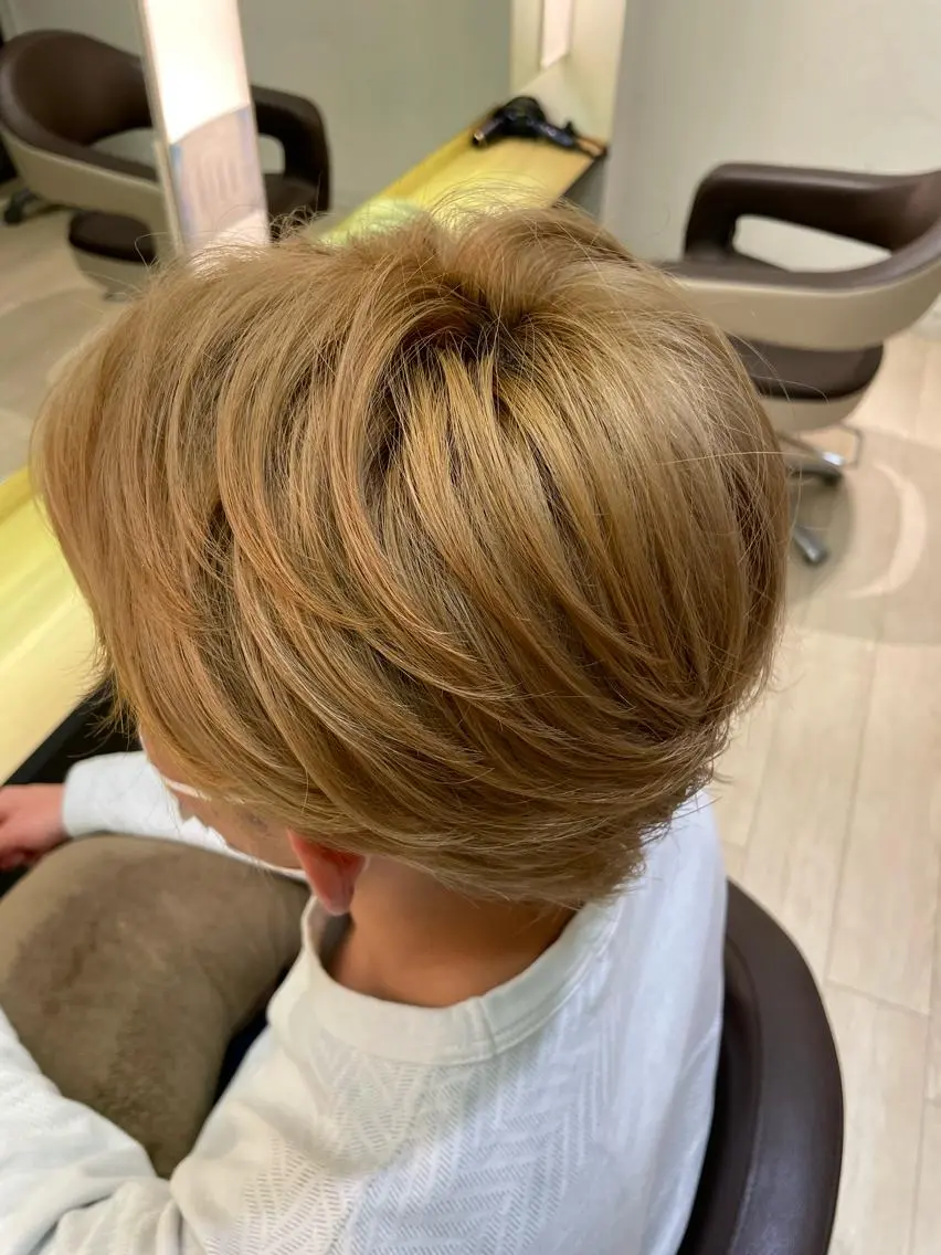 カラー ブリーチ メンズカット募集 草野のヘアスタイル