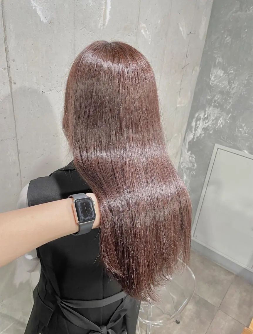 ロング カラー カット ヘアカラー トリートメント ヘッドスパ ヘアセット ベージュカラー💖 やすひろのヘアスタイル