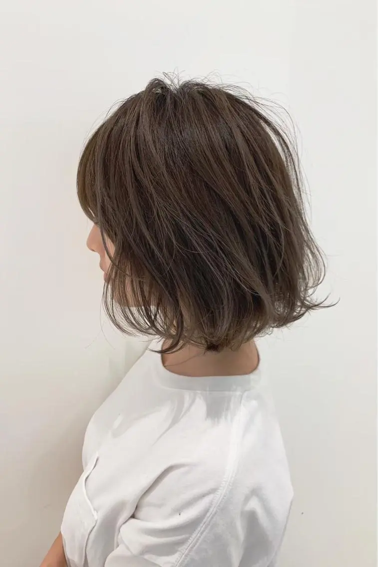 ミディアム 銀座／レイヤーカット 🤍内野すみれのヘアスタイル