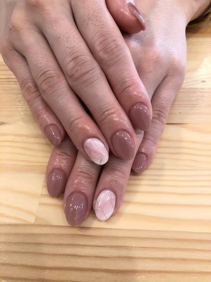 ネイル シンプルネイル ハンドネイル NAIL Alaia 𓇼のネイルデザイン