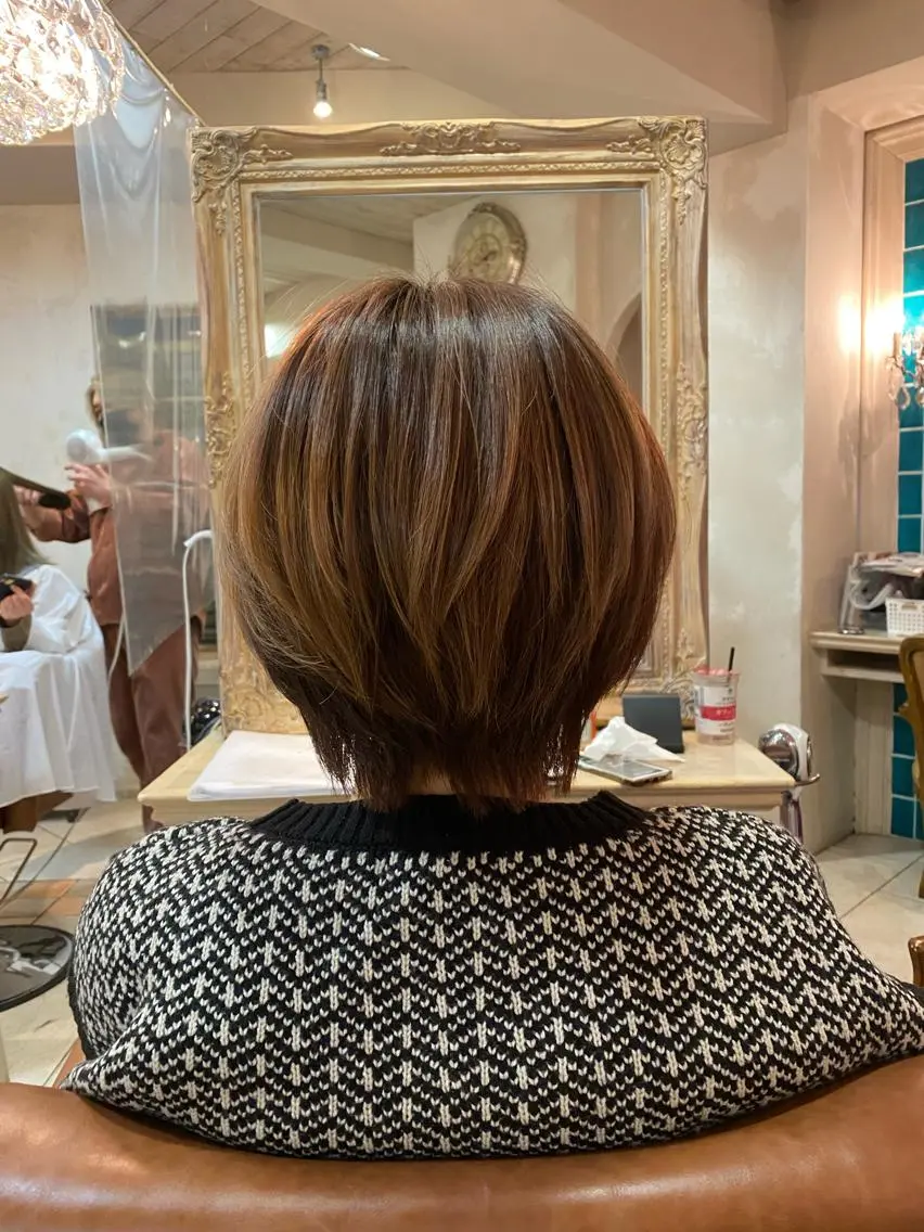 ショート ショートヘア ウルフカット 井上 日菜乃のヘアスタイル