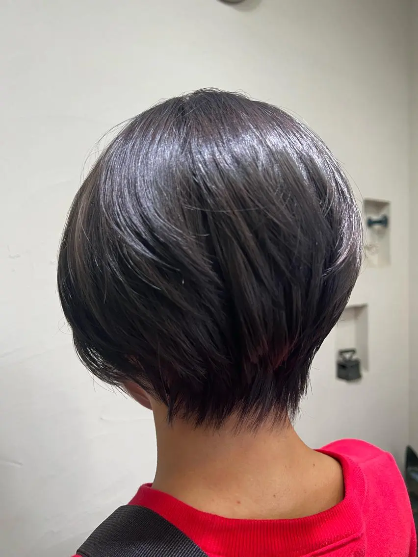 ショート カラー アッシュ アッシュグレー アッシュグレージュ グレージュ ショートヘア カット ヘアカラー Ang　山口 莉沙のヘアスタイル