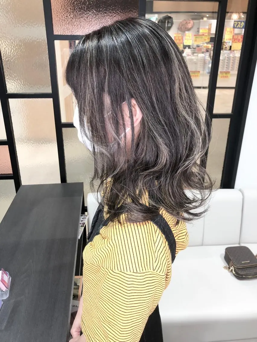 ミディアム カラー ヘアカラー LOOP hairのヘアスタイル