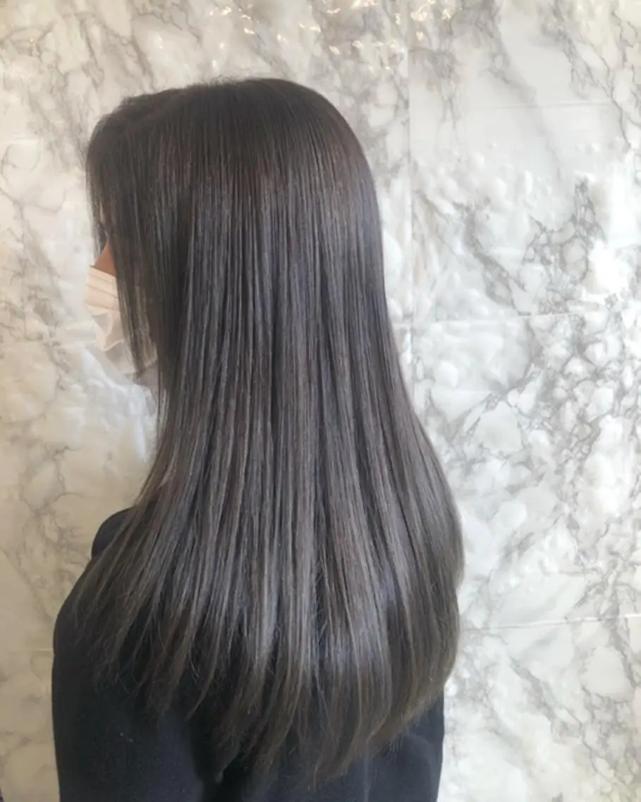 ロング カラー ブリーチ 透明感カラー グレージュ ブリーチなしカラー カット ヘアカラー トリートメント 東中野🥇美容室 FLOW東中野店のヘアスタイル