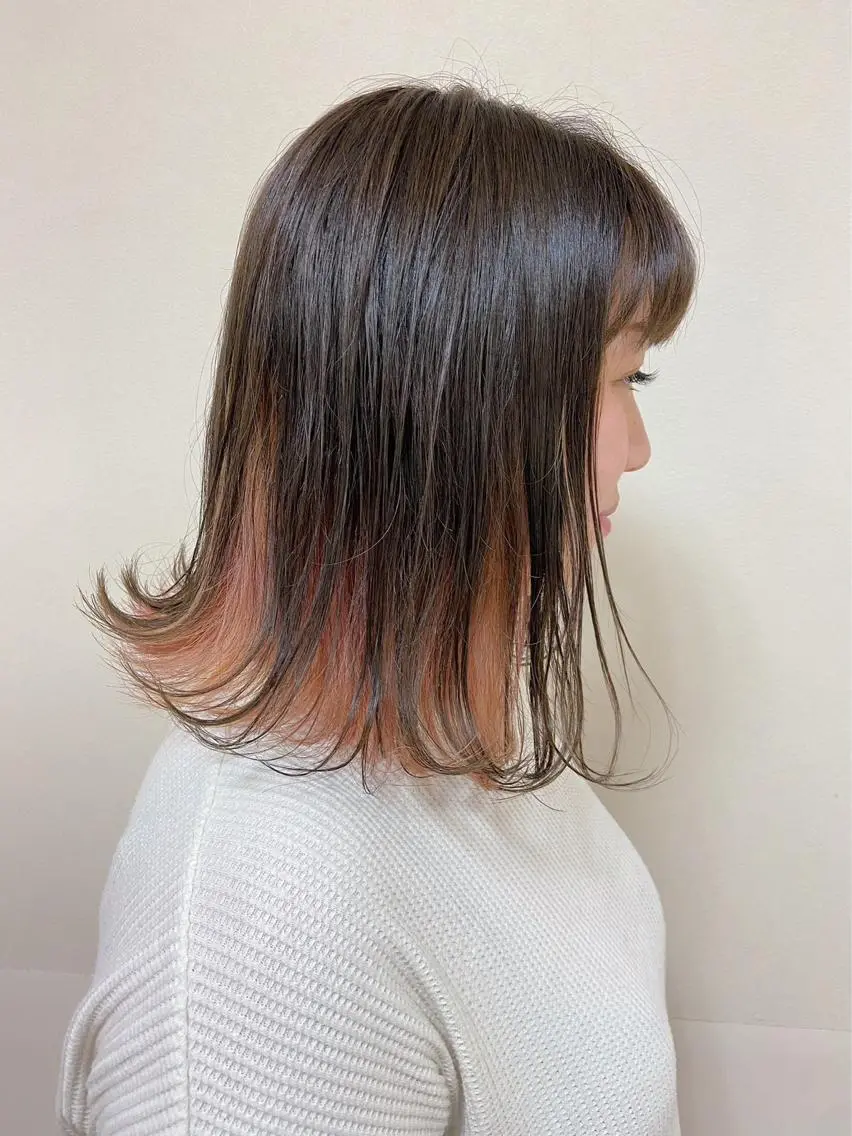 ミディアム カラー Ashanti 有川のヘアスタイル