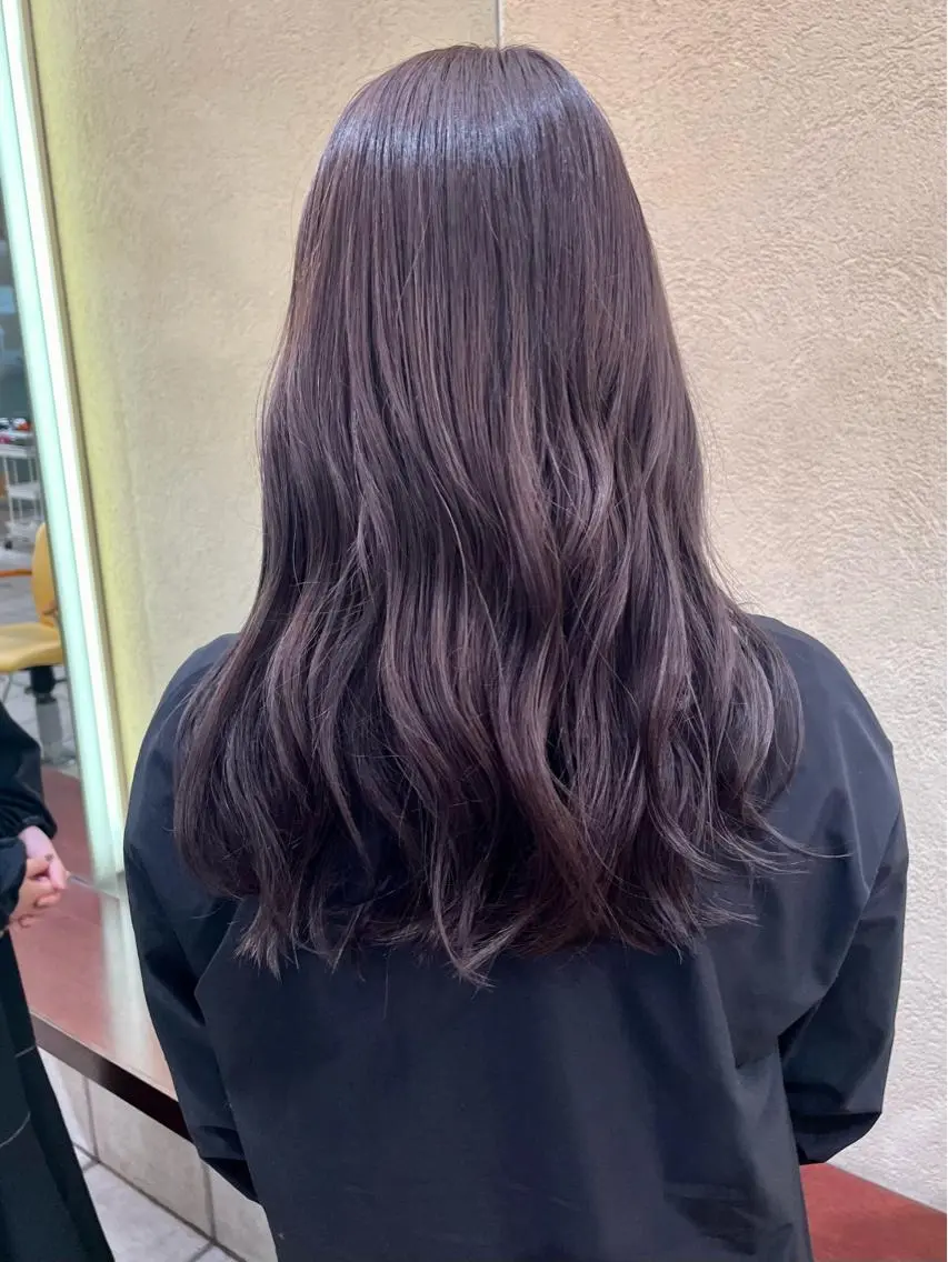 ロング 塩谷 雪花のヘアスタイル