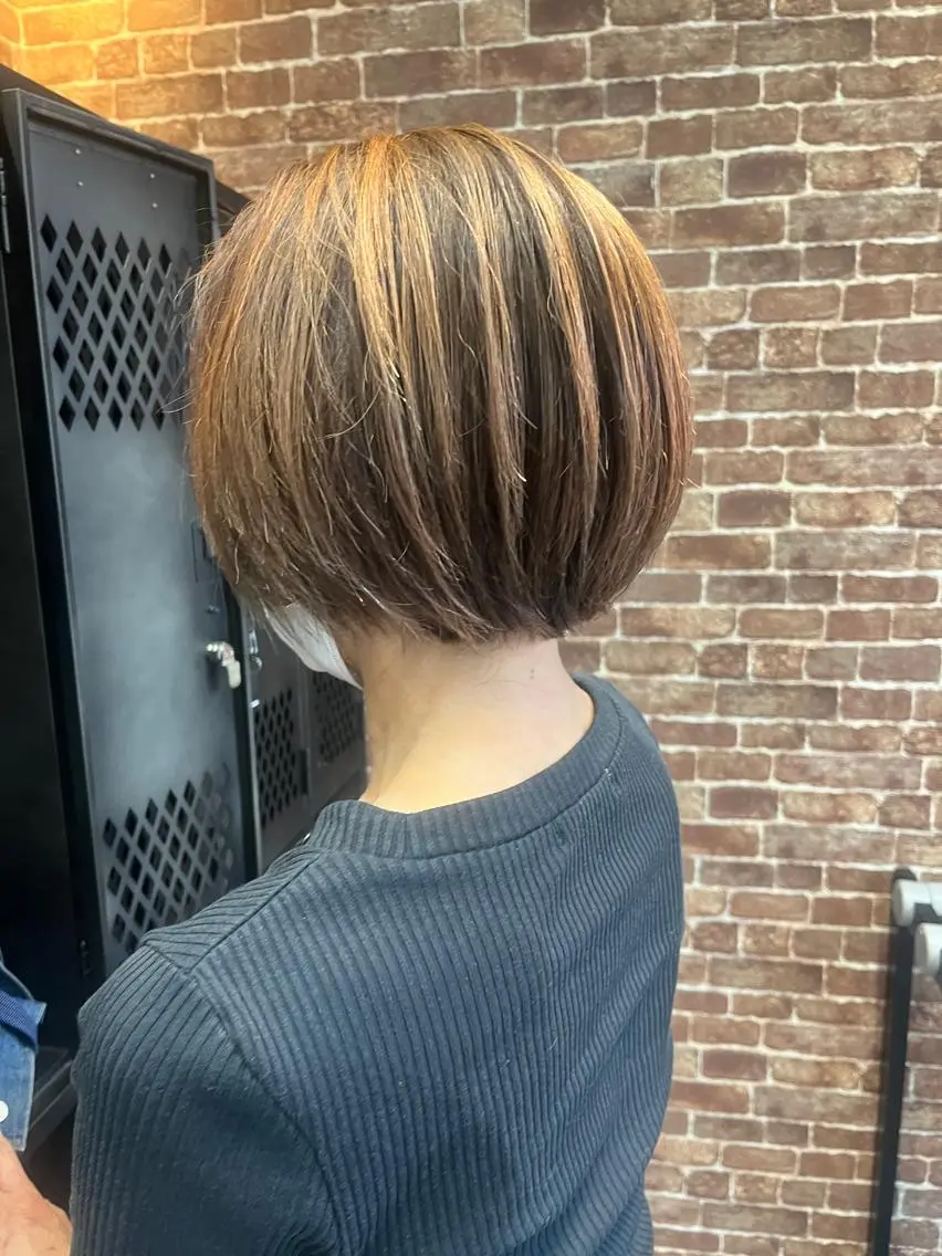ショート カラー パーマ ヘアアレンジ メンズ キッズ ネイル マツエク・マツパ アイブロウ メンズブリーチ メンズハイライト メンズインナーカラー メンズ韓国風 ブリーチ カット ヘアカラー トリートメント ヘッドスパ ヘアセット 久木原 ゆりのヘアスタイル