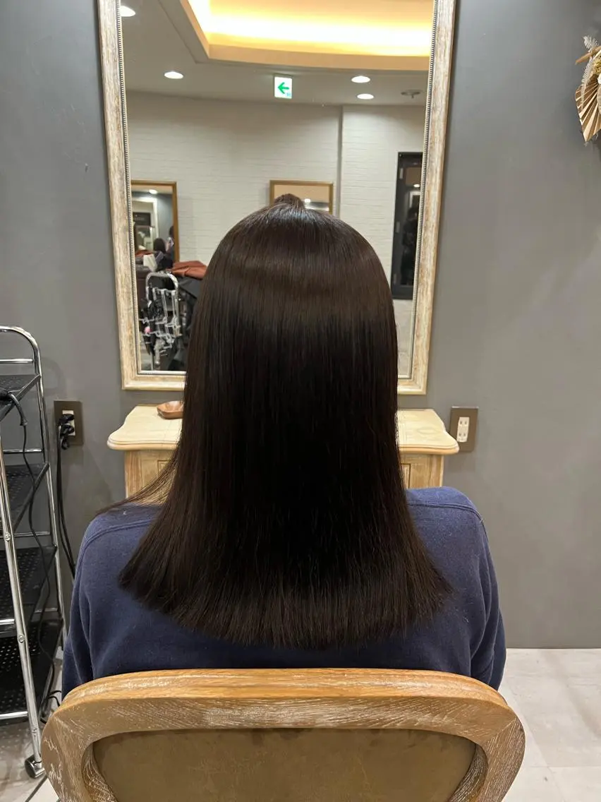 セミロング カラー 髪質改善ストレート Kantaのヘアスタイル