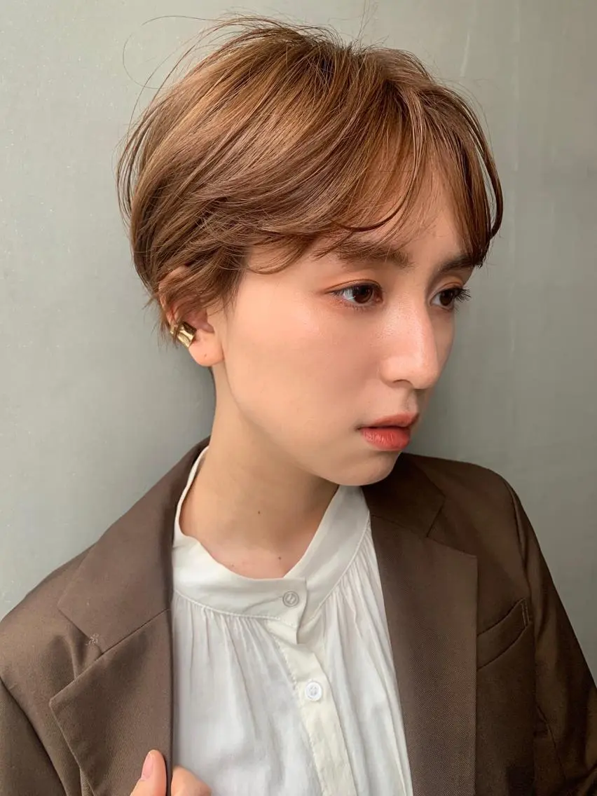 ショート カラー パーマ ヘアアレンジ メンズ キッズ ネイル マツエク・マツパ メンズハイライト ベージュカラー ハイライトカラー ハイライト ショートヘア ウルフレイヤーカット /チヒロのヘアスタイル