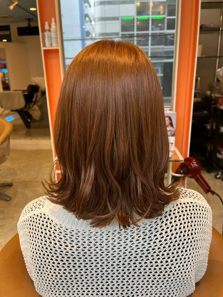 ミディアム カラー ヘアカラー トリートメント うしだ かおるのヘアスタイル