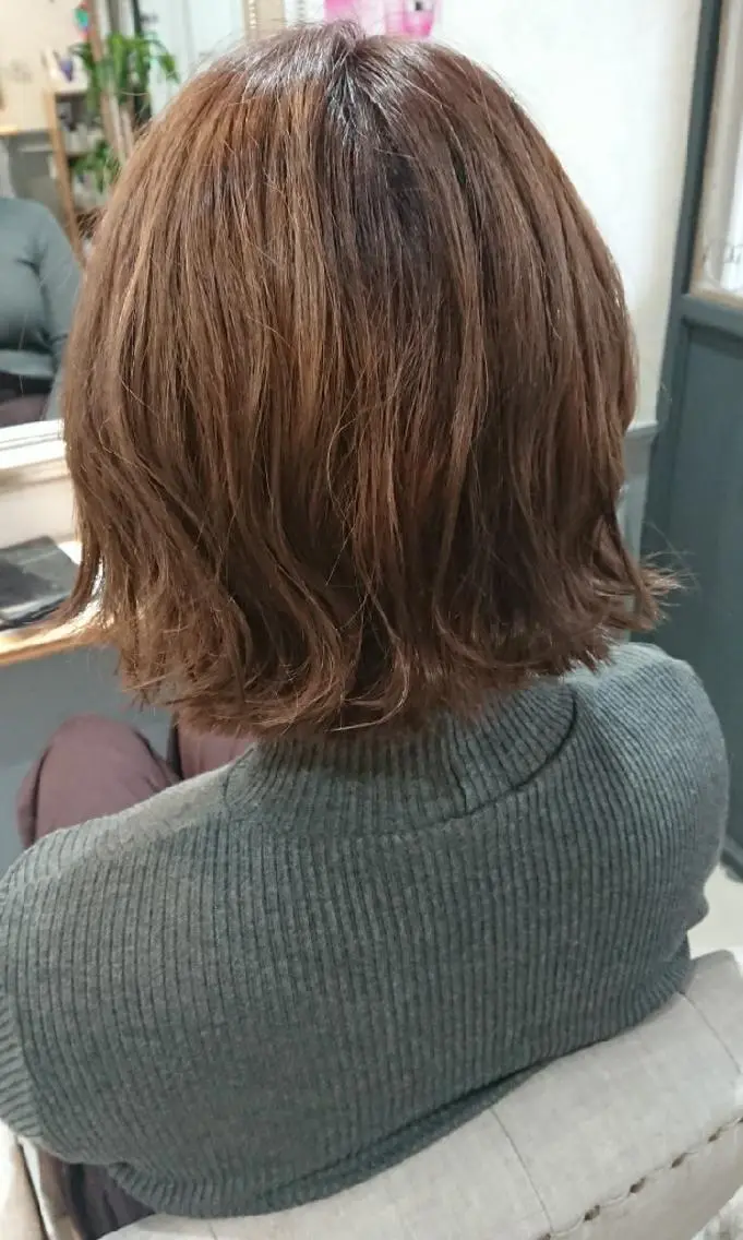 ショート カラー ダブルカラー 似合わせカット 外ハネヘア 赤松 摩美のヘアスタイル