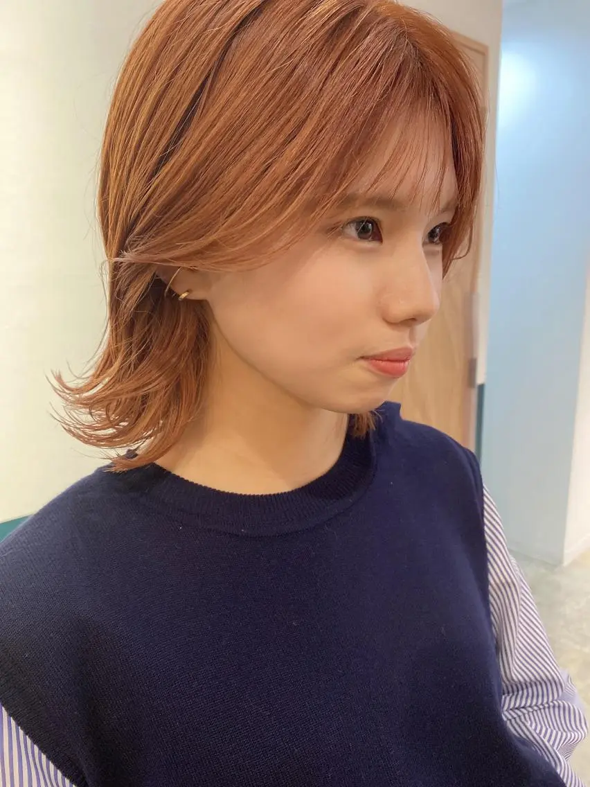 ショート カラー ヘアアレンジ 切りっぱなしボブ ブリーチ オレンジ ボブ 顔周りカット fit stand /HIIRAGIのヘアスタイル