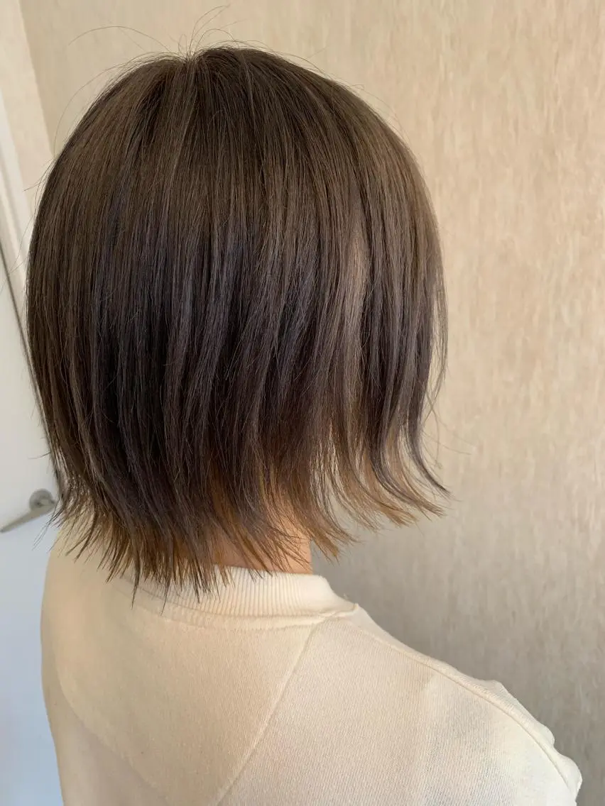 ショート カラー アッシュ ベージュカラー LUXBE LUCEのヘアスタイル