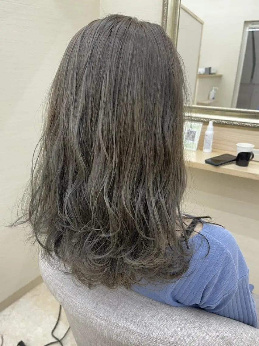 カラー ヘアカラー . NANAのヘアスタイル