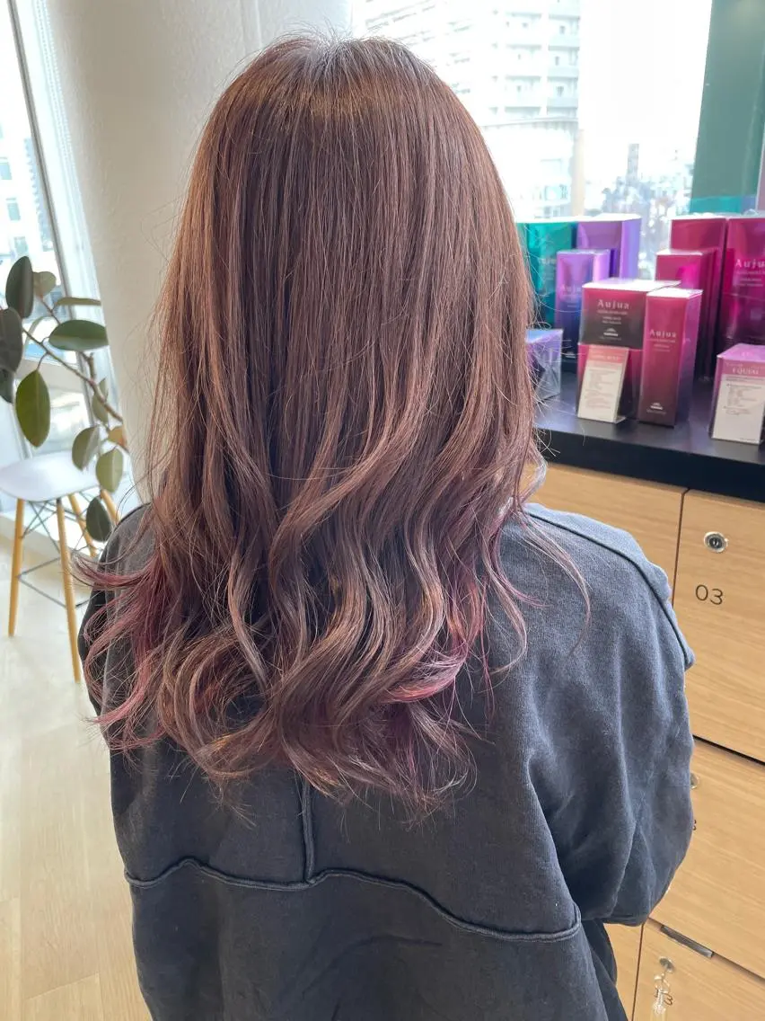 セミロング カラー カット ヘアカラー トリートメント 美髪形成!色素改善! 秋田 和輝のヘアスタイル