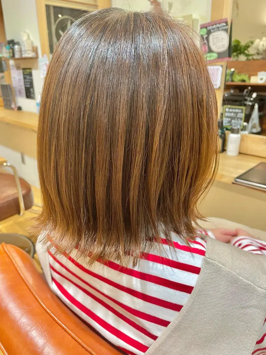 ミディアム ボブ 外ハネヘア 桑原 美夜里のヘアスタイル