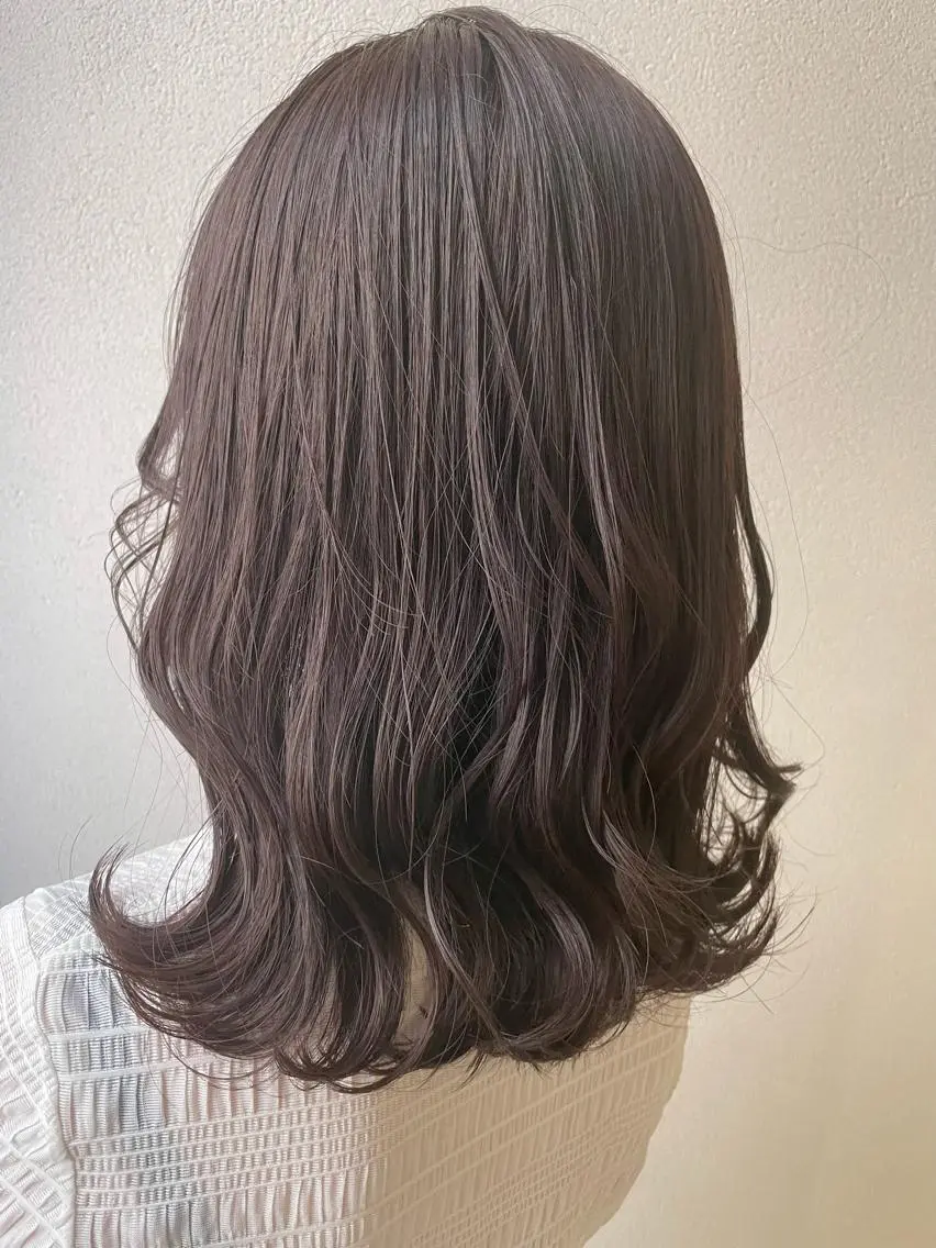 ミディアム カラー ブリーチ 透明感カラー グレージュ ブリーチなしカラー ピンクカラー ヘアカラー 沢田 瞳のヘアスタイル