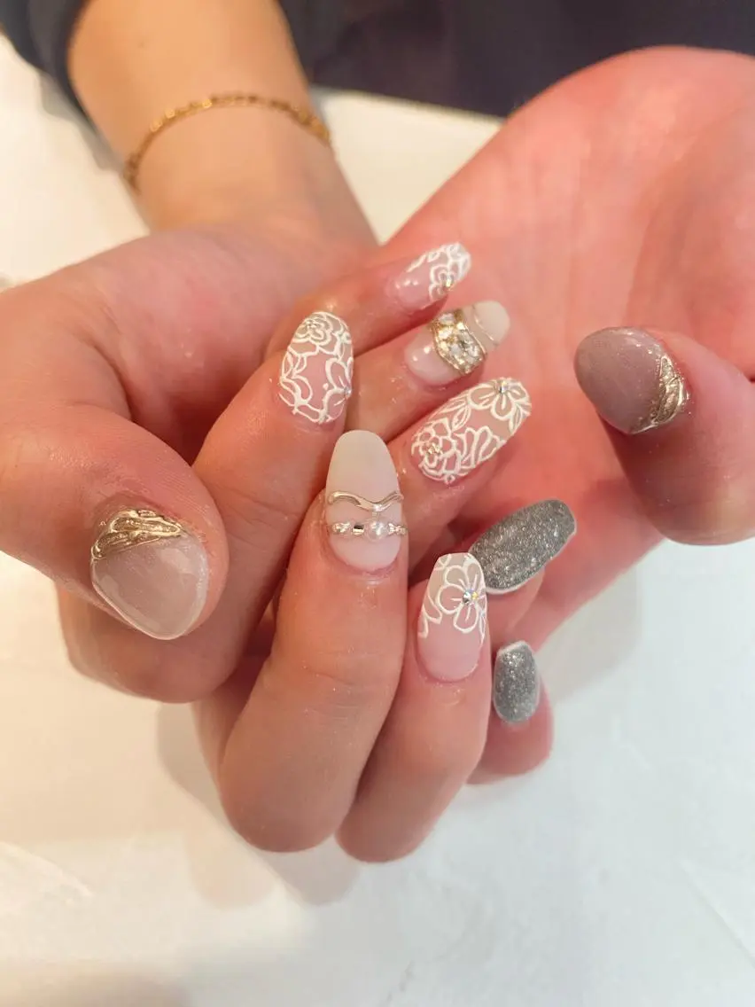 セミロング カラー ネイル Nailsalon Calmeのネイルデザイン