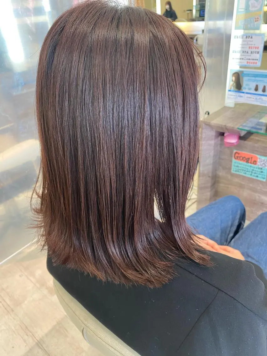 ミディアム カラー ブラウンカラー ピンクカラー ピンクブラウン ボブ 外ハネヘア 小顔レイヤー/ ベージュ🤍Rieのヘアスタイル