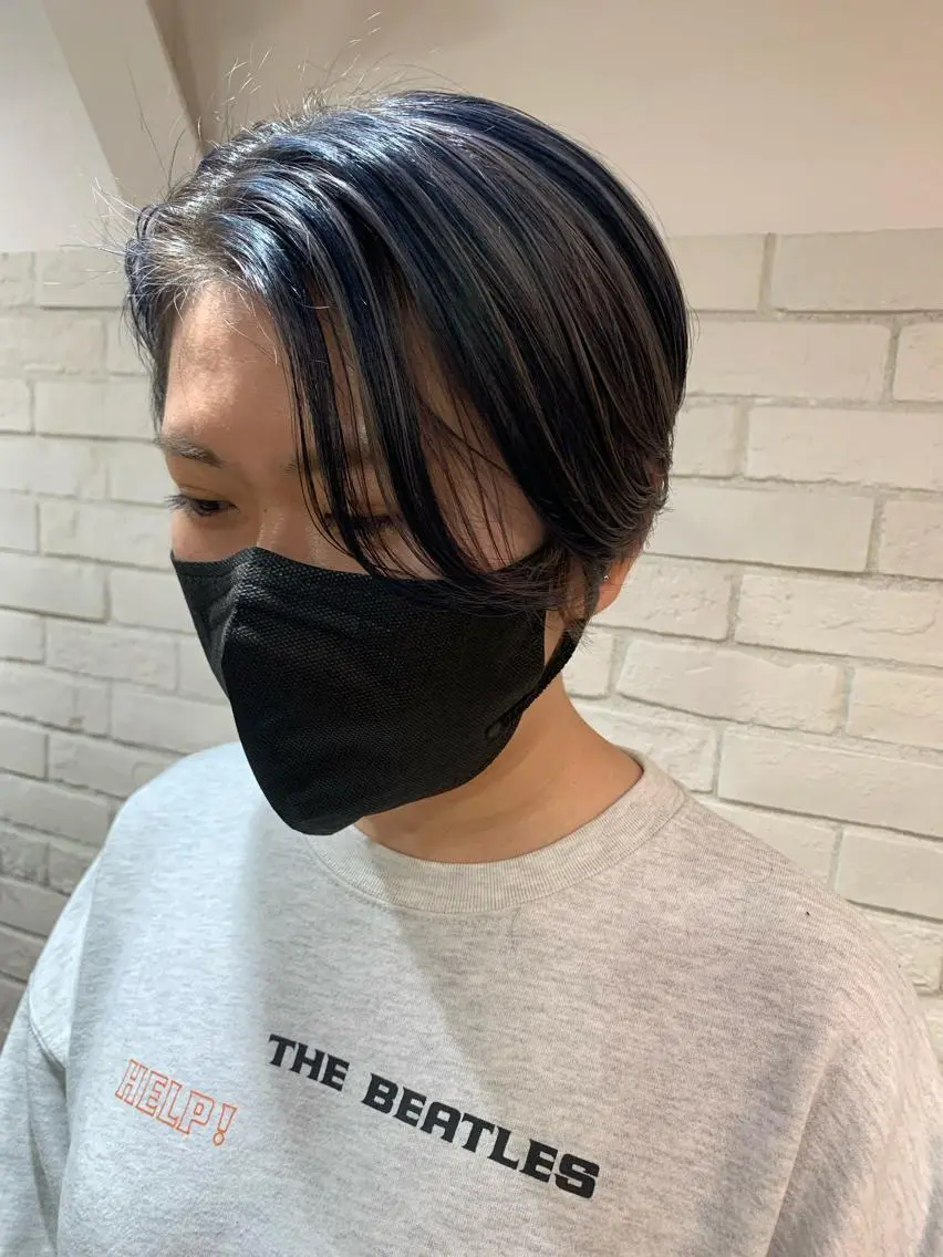 ショート カラー ネイビーカラー 🐝岡本 柚葉🐝のヘアスタイル