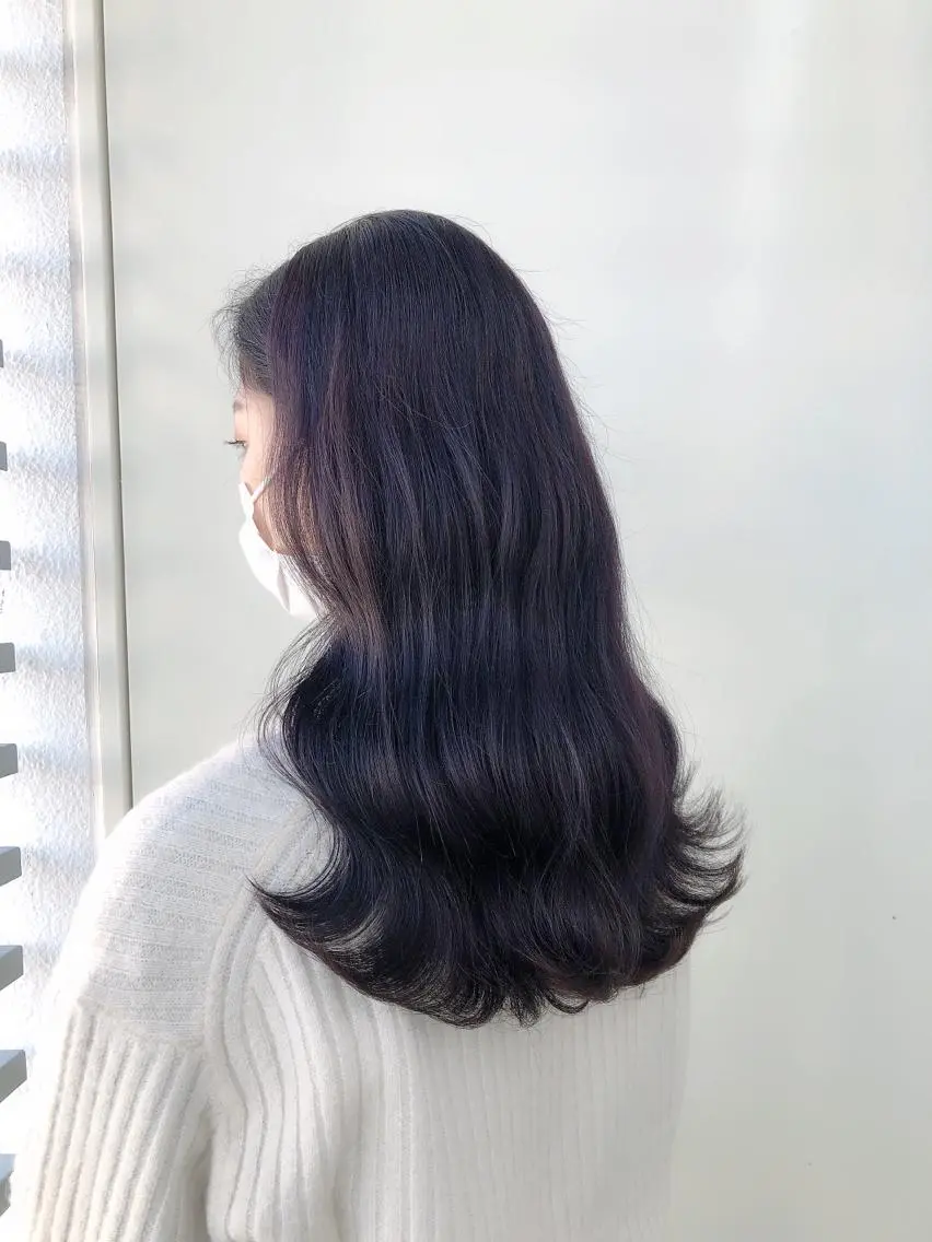 ロング カラー ヘアカラー トリートメント 韓国🇰🇷レイヤー 映える顔周り🩷のヘアスタイル