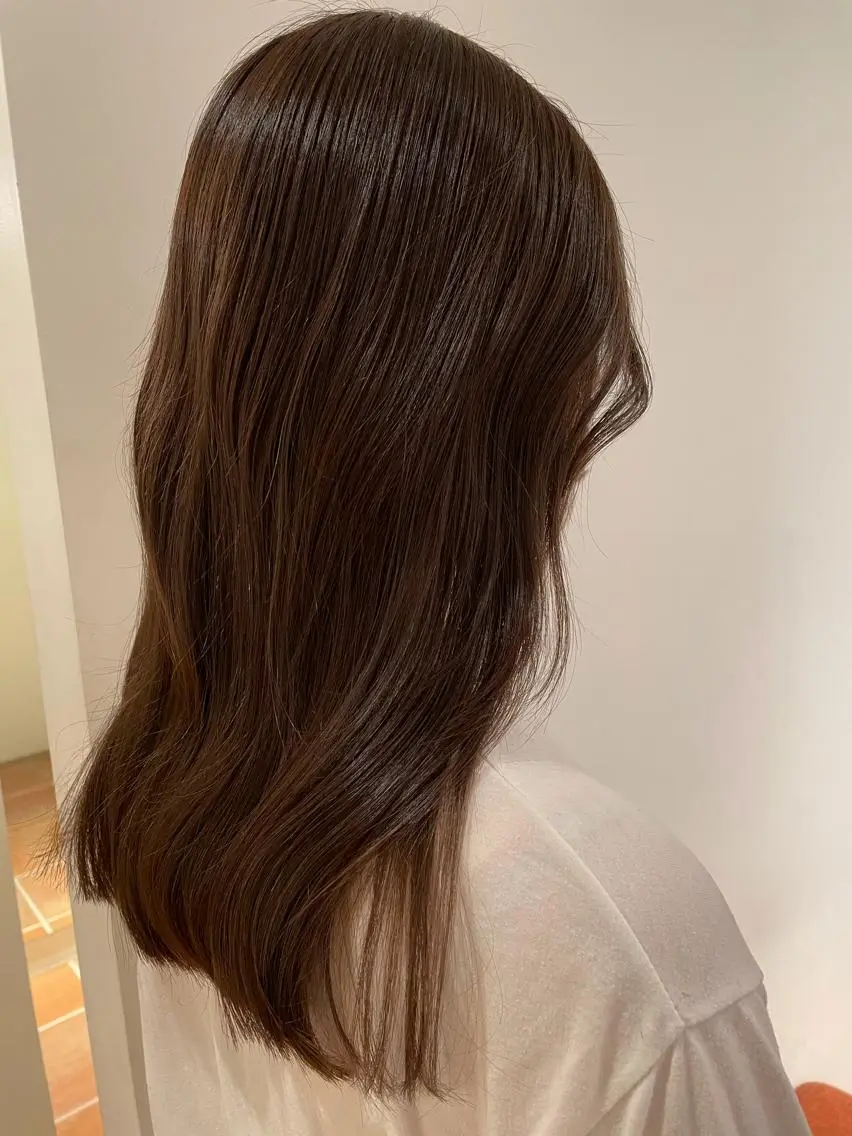 ロング カラー ブラウンカラー オリーブブラウン レイヤーカット🎀 kanaのヘアスタイル