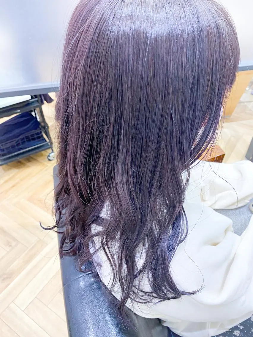 セミロング パープルカラー Zina 札幌 harukaのヘアスタイル