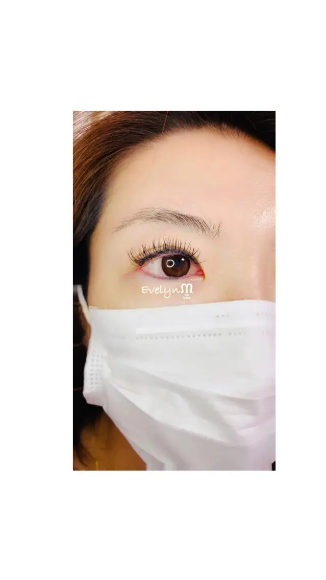 マツエク・マツパ 付け放題 カラーマツエク フラットラッシュ ミンク セクシー Lily kUMIのマツエク・マツパデザイン