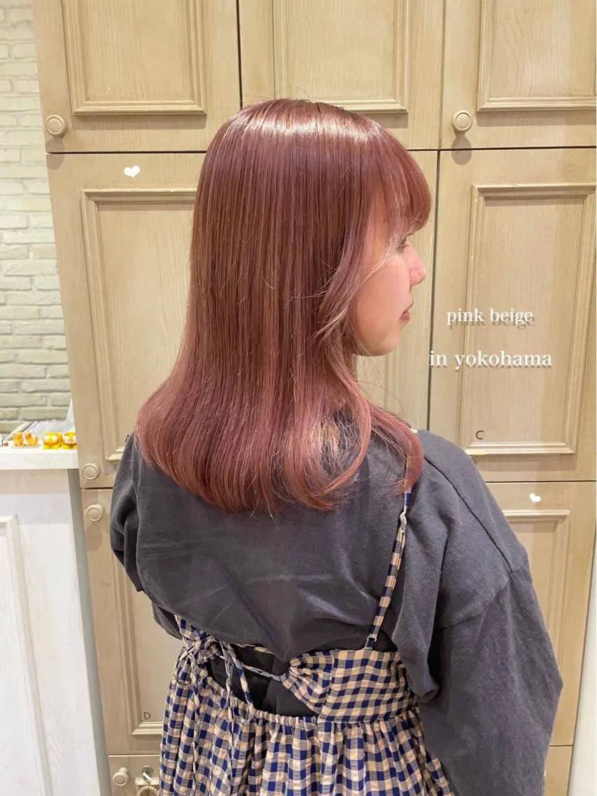 ミディアム カラー ベージュカラー ブリーチ ピンクカラー ピンクベージュ ヘアカラー シールエクステ横浜 🐏☁️miminaのヘアスタイル