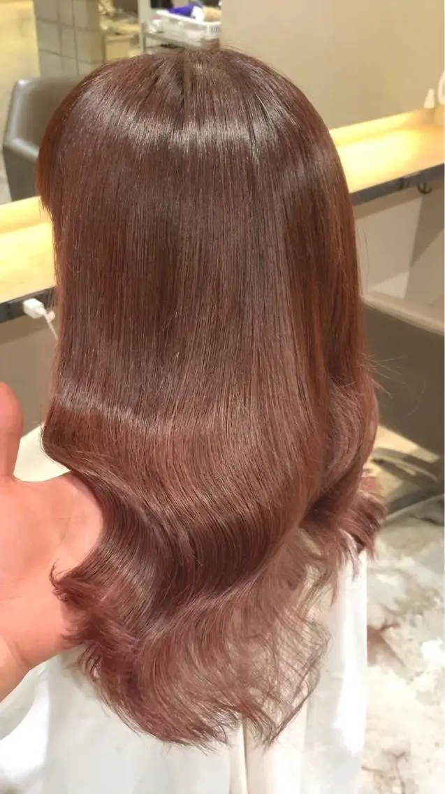 セミロング 全国No.1歴あり HINATA🥇のヘアスタイル