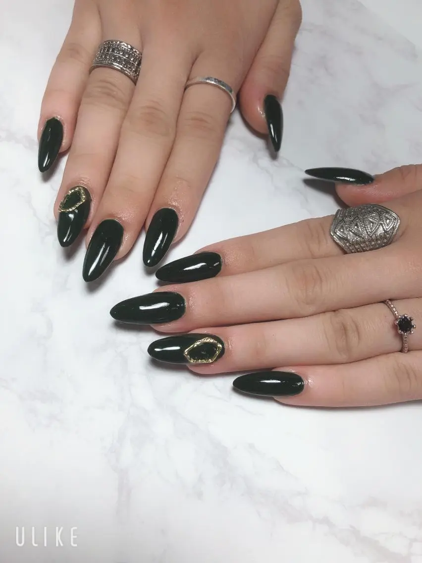 ネイル 長さ出し グリーン ワンカラーネイル スカルプネイル Nailsalon Luanaのネイルデザイン