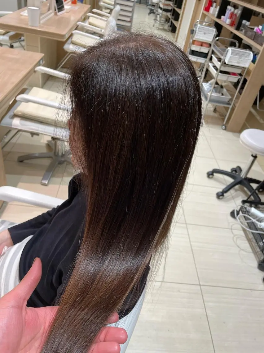 ロング カラー トリートメント 銀座シロー　村山 レツのヘアスタイル