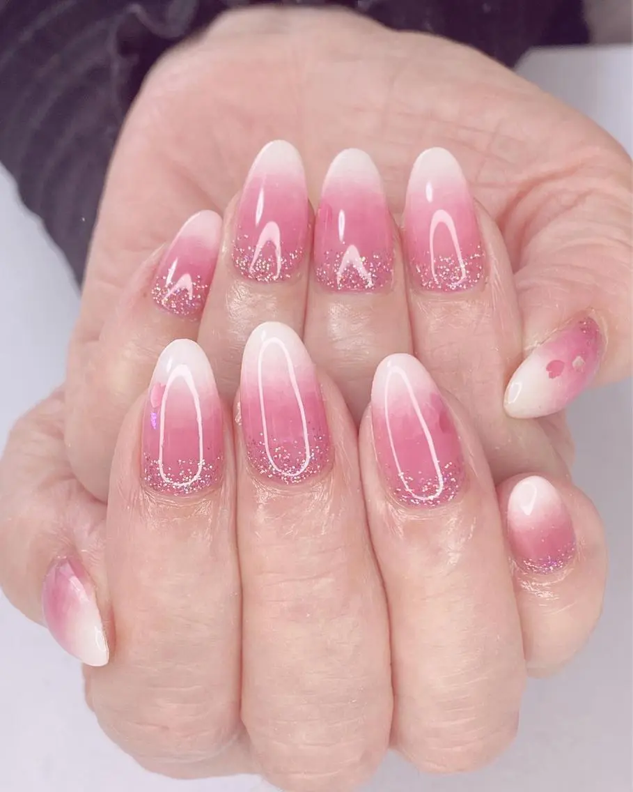 ネイル アートネイル オーロラネイル チークネイル 桜ネイル クリアネイル Nail Salon ertiのネイルデザイン