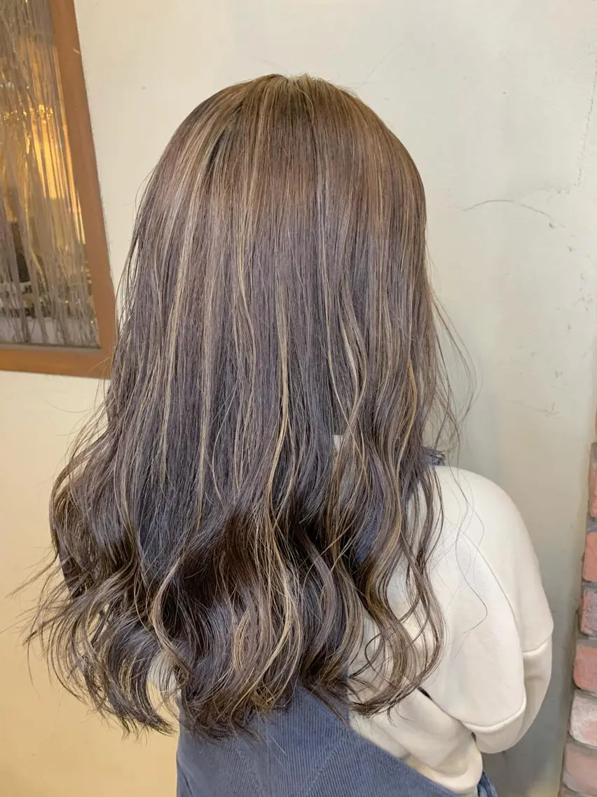 セミロング カラー パーマ ヘアアレンジ メンズ キッズ ネイル マツエク・マツパ 髪質改善 艶髪🔵フセナオヤのヘアスタイル
