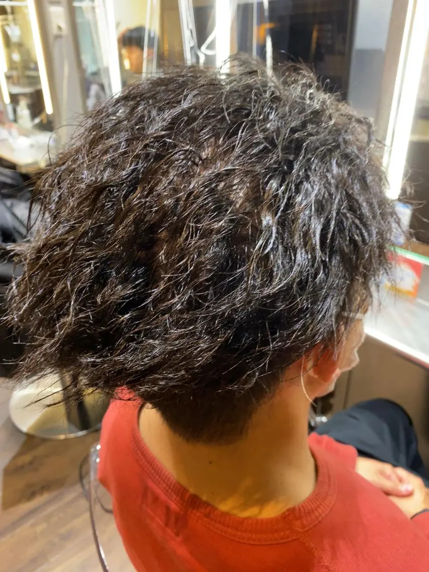 メンズ メンズパーマ メンズツイストパーマ ツイストパーマ 谷口 雅門のヘアスタイル