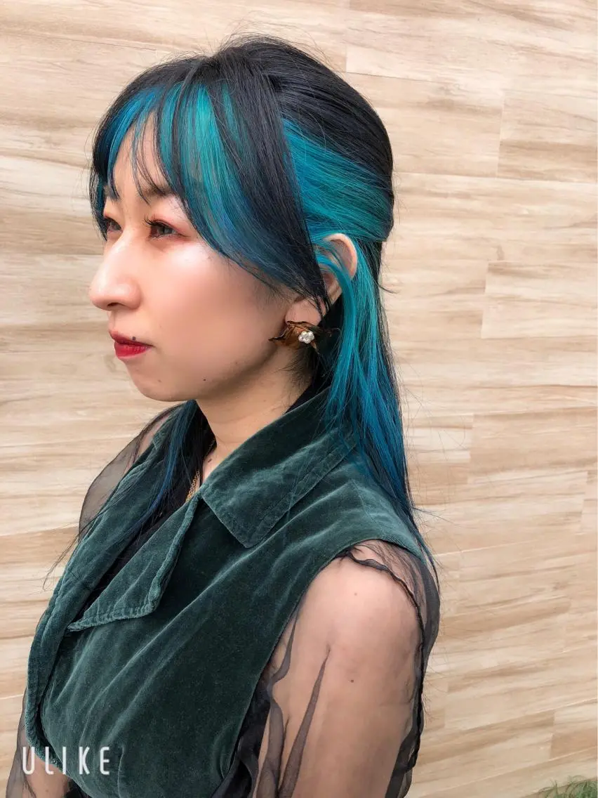 ロング ミストバング ウルフカット 松田 真央のヘアスタイル