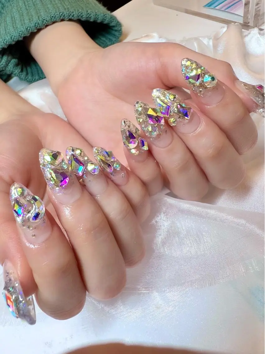 ネイル アートネイル ジェルネイル ロングネイル マグネットネイル ニュアンスネイル ハンドネイル clover nailのネイルデザイン