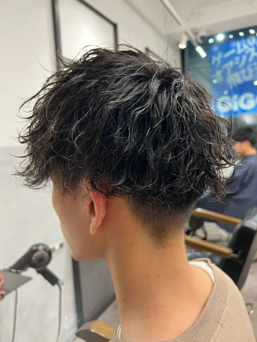 ショート パーマ メンズ キッズ メンズパーマ 波巻きパーマ カット パーマ トリートメント Arumeria ❄️富澤翼❄️のヘアスタイル