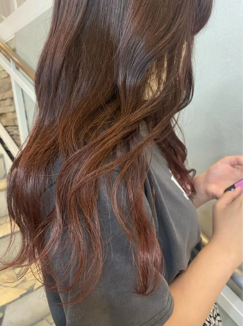 ロング ピンクブラウン カット ヘアカラー トリートメント 艶髪 透明感カラー 田中伶奈のヘアスタイル