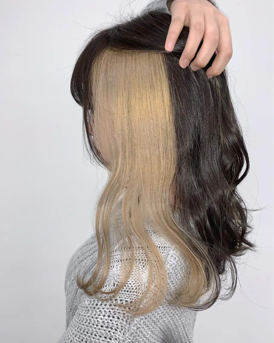 セミロング カット ヘアカラー トリートメント 山田 絵里菜のヘアスタイル