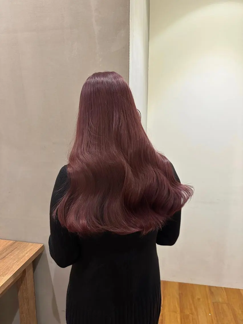 カラー ブリーチ ハタケナカ コトネのヘアスタイル