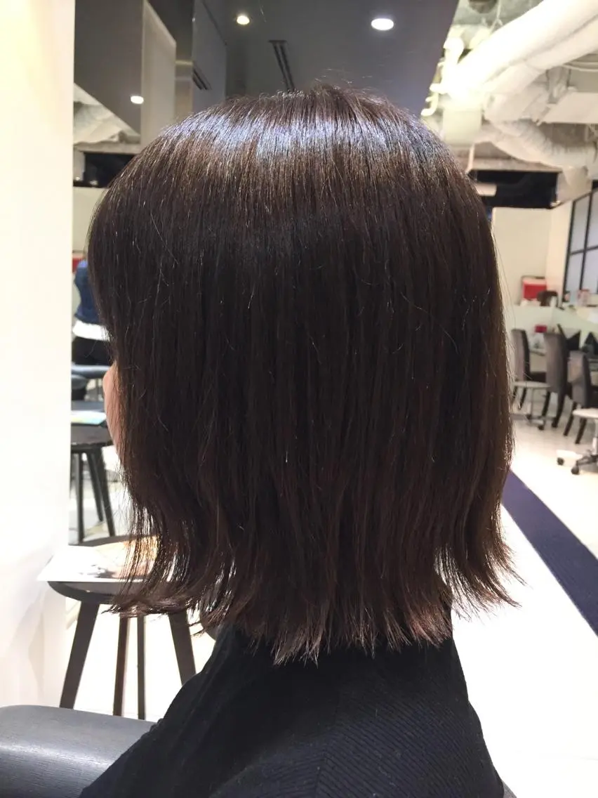 ミディアム カラー 切りっぱなしボブ グレージュ ボブ aimée/ まつ毛&眉毛サロンのマツエク・マツパデザイン