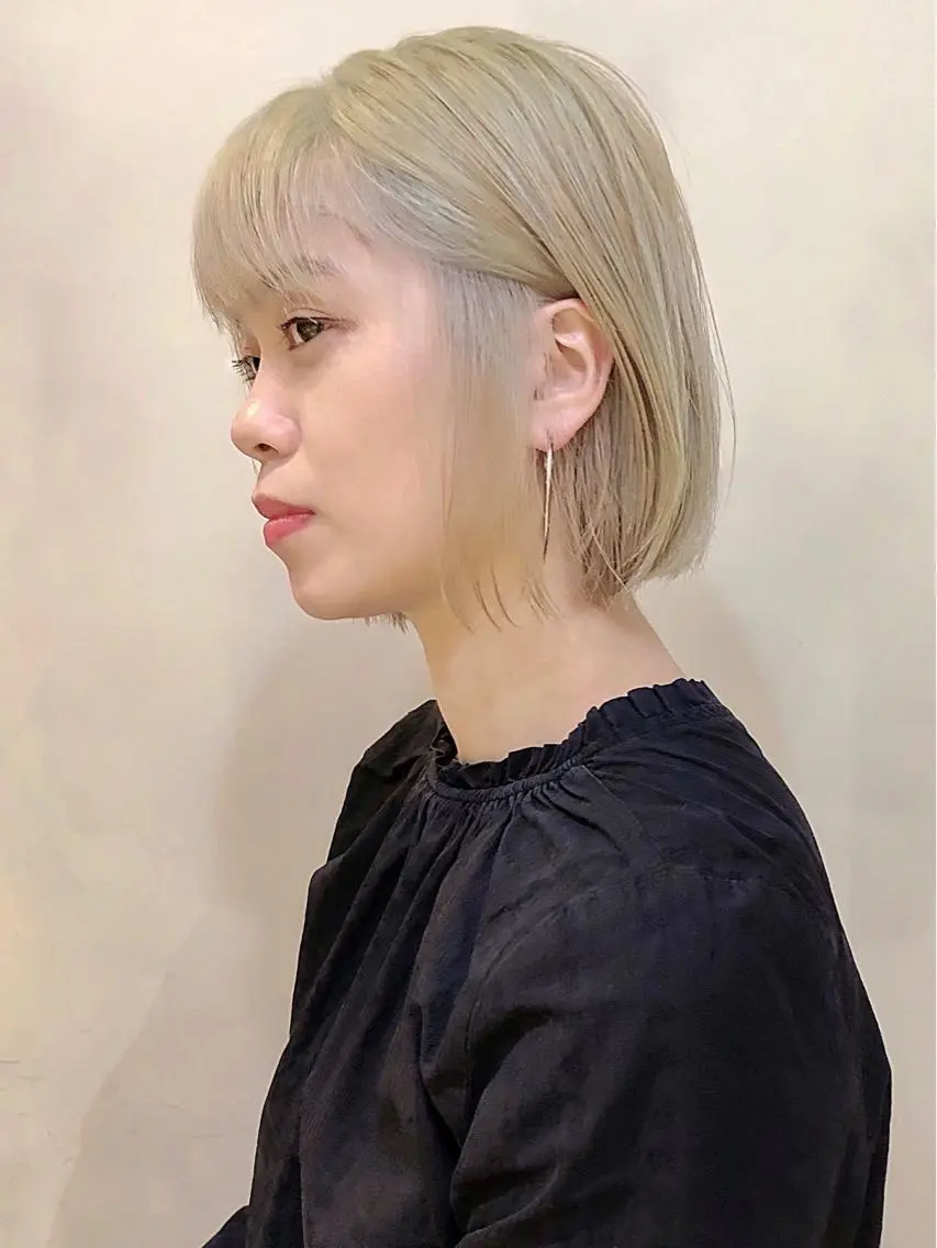 ショート カラー ボブ カット ヘアカラー トリートメント ブリーチ🧚 ボブ✍️レイヤーのヘアスタイル
