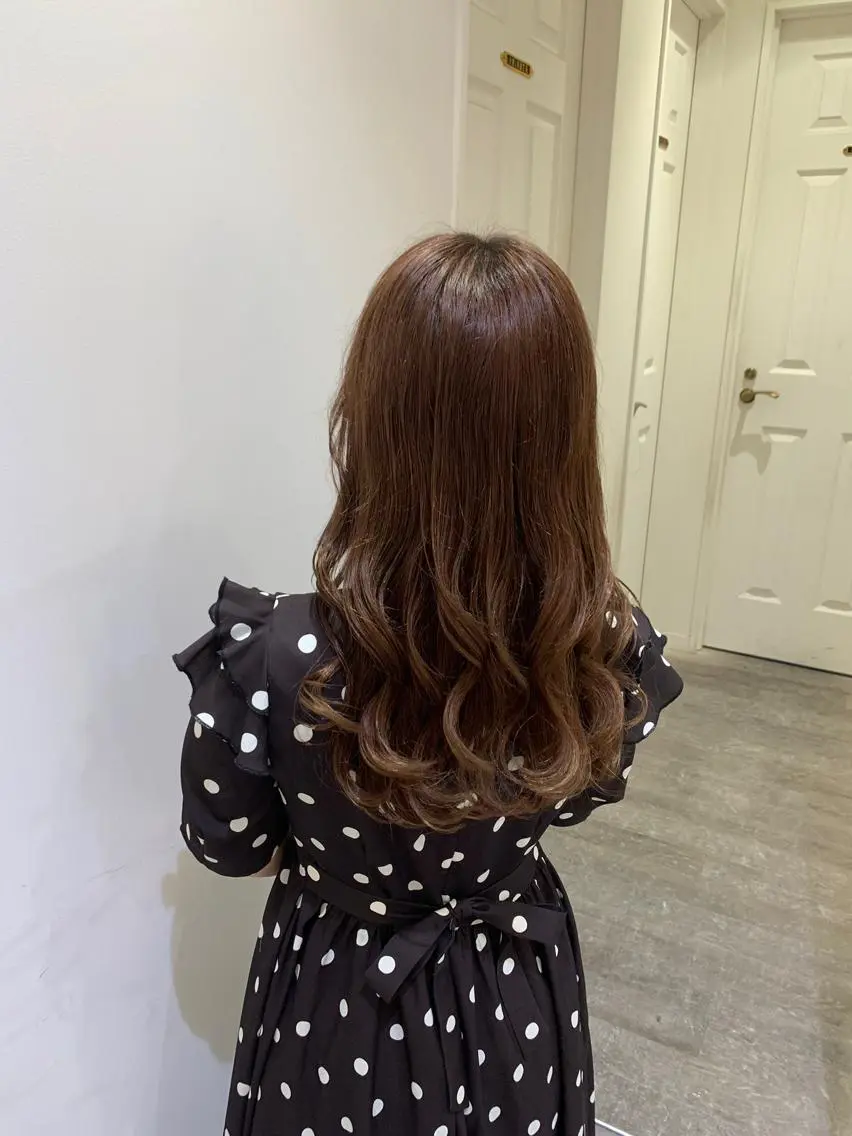 ロング ヘアアレンジ ミユ🎀長さ出し 🎨デザインカラーのヘアスタイル