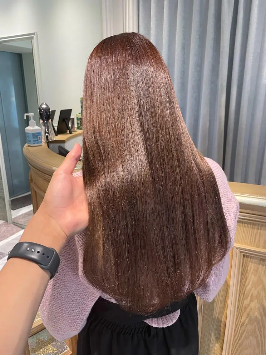 ロング カラー ベージュカラー 黒髪 ブリーチ ブルーカラー ブルーブラック カット ヘアカラー トリートメント 木屋元一/透明感 /前髪/レイヤーのヘアスタイル