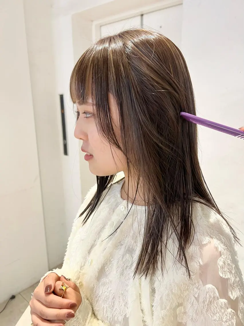 セミロング カラー 透明感カラー ハイライトカラー ハイライト 顔周りカット/透明感 カラー✂️MEIのヘアスタイル