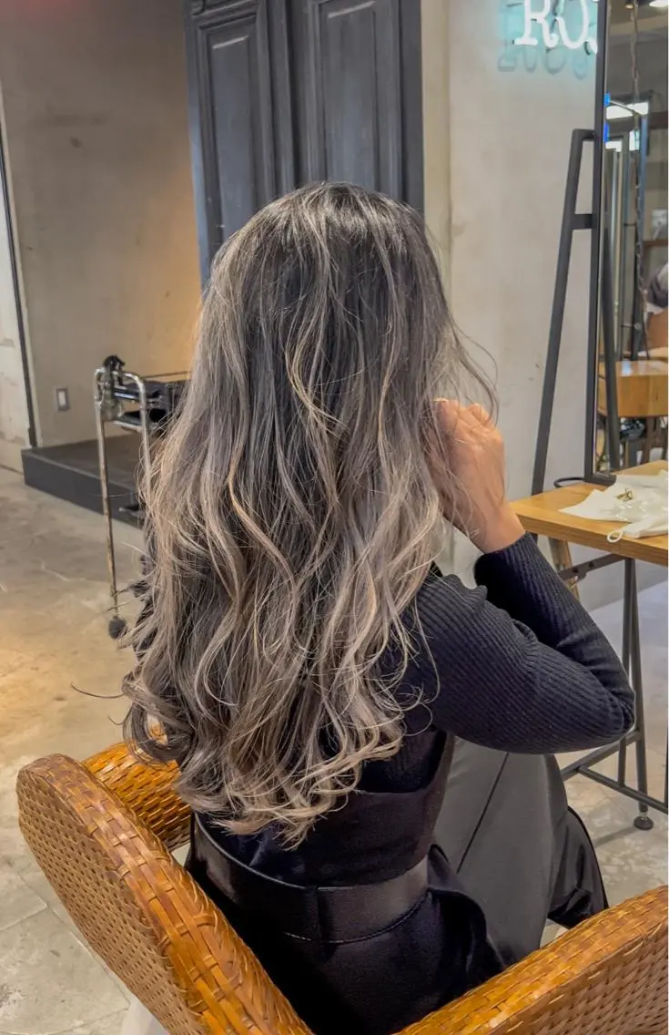 ロング カラー カット ヘアカラー トリートメント 海外デザイン🇺🇸 石渡諒太のヘアスタイル